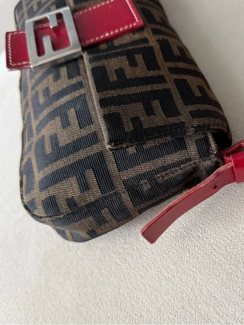 Fendi Red Leather Zucca Baguette - Picture 5 of 8